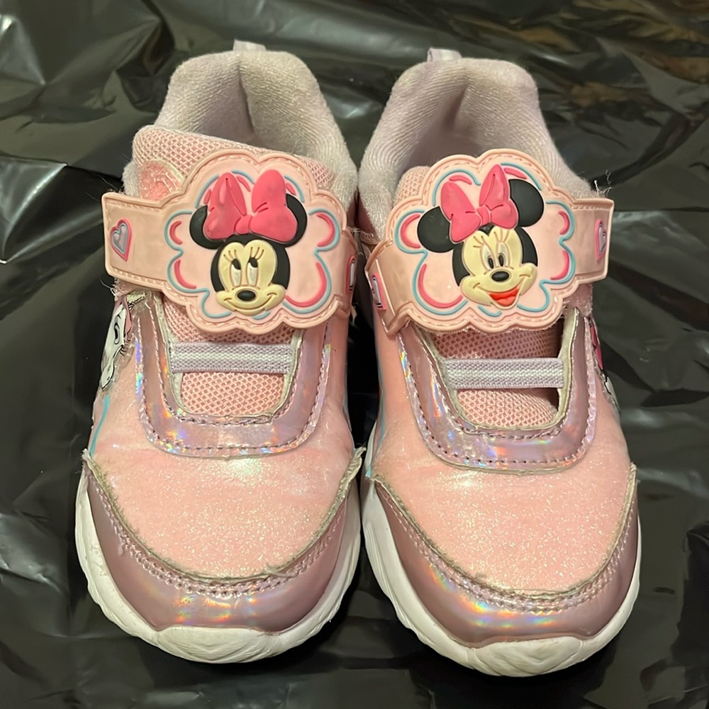 Minnie mouse size 11 kid shoes